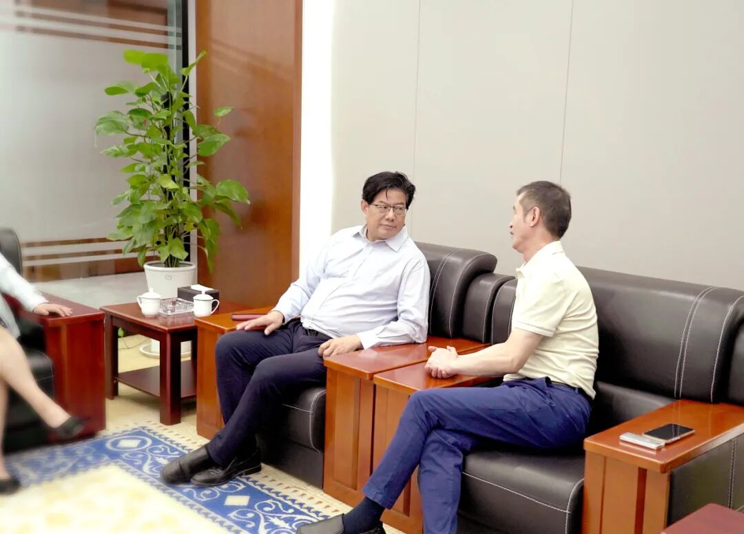 安徽济民肿瘤医疗集团刘院长一行莅临华安脑科医院进行访问交流